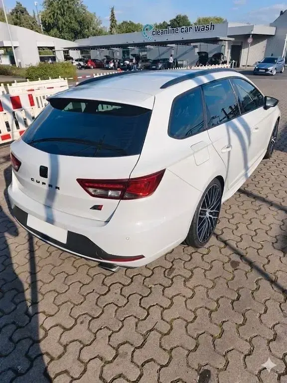 Używany Seat Leon ST CUPRA 290 KM (213 kW) 2016 Biały Kombi