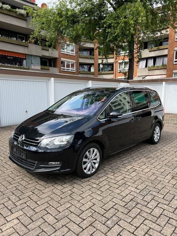 Schwarz Gebraucht 2011 VW Sharan Highline Van / Kleinbus | 8.000 € (Superpreis) - Bild 1/4