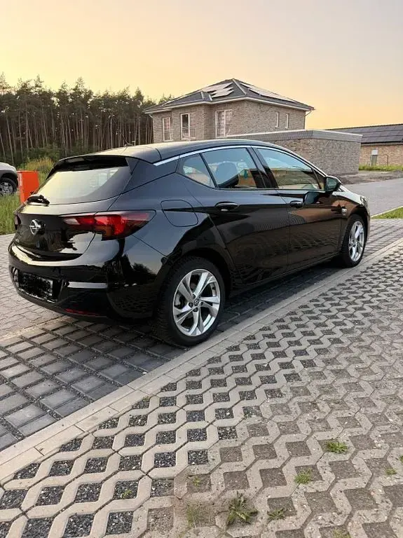 Gebraucht Opel Astra Edition 131 PS (96 kW) 2020 Schwarz Limousine