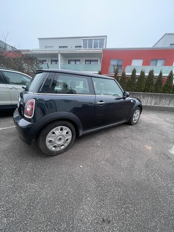 Gebraucht Mini Cooper 95 PS (69 kW) 2008 Schwarz Kleinwagen