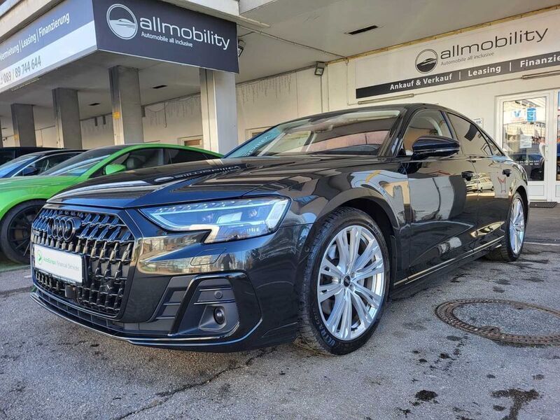 Grau Gebraucht 2022 Audi A8 Sport Limousine | 62.000 € (Teuer) - Bild 1/4