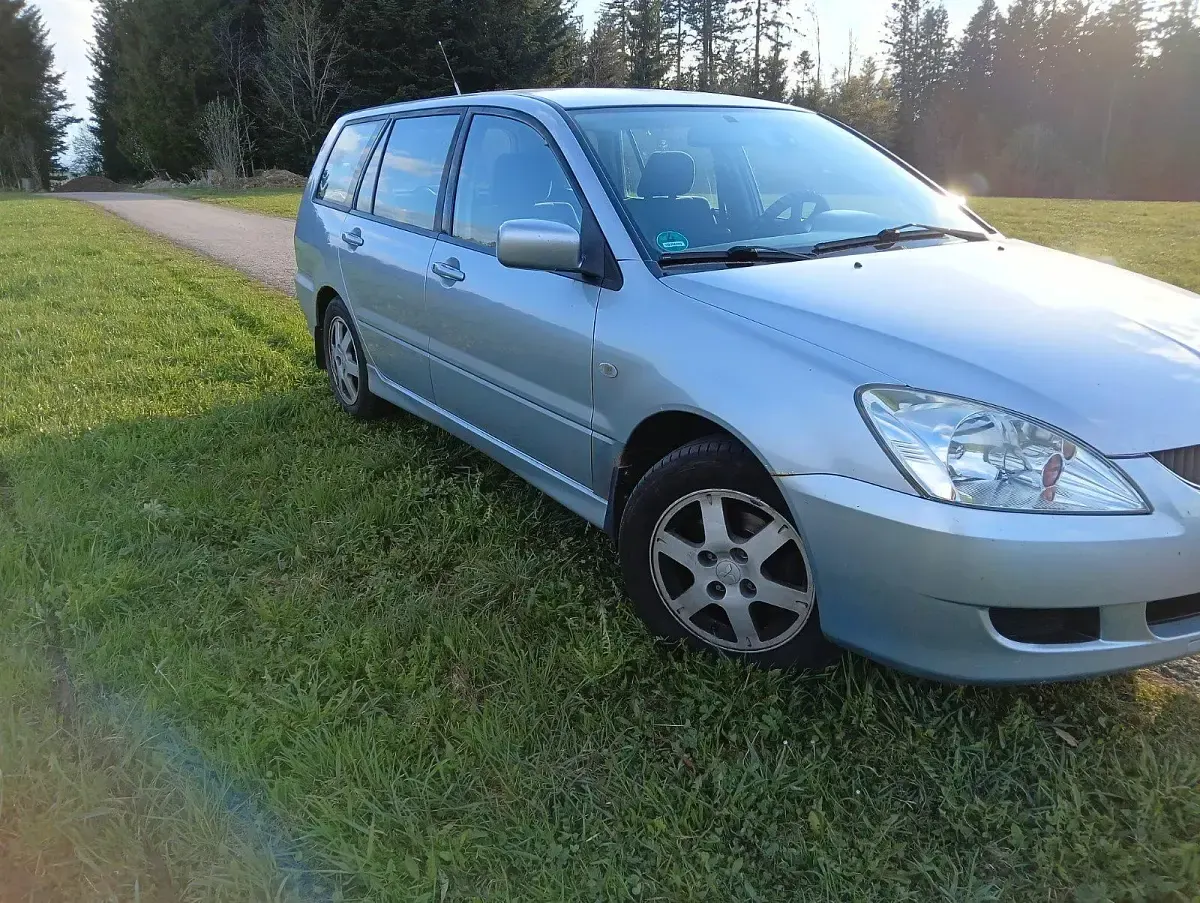 Gebraucht Mitsubishi Lancer Comfort Edition 98 PS (72 kW) 2003 Silber Kombi