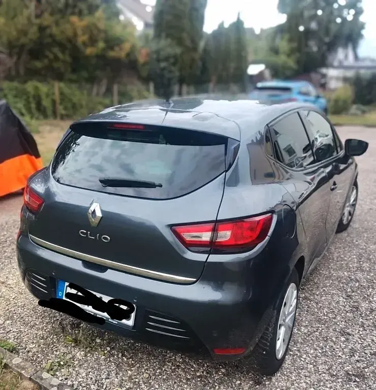 Gebraucht Renault Clio LIMITED 90 PS (66 kW) 2018 Schwarz Limousine
