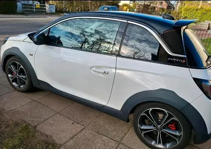 Gebraucht Opel Adam Rocks Rocks S 150 PS (110 kW) 2017 Weiß Kleinwagen
