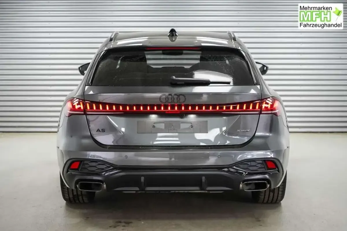 Neu Audi A5 S-Line 204 PS (150 kW) 2026 Daytonagrau metallic (6y) Kombi