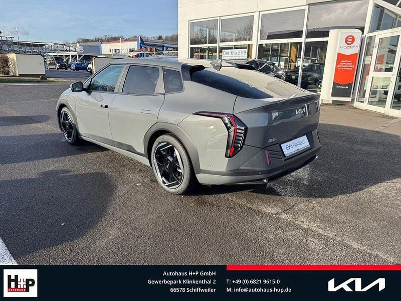 Neu Kia EV4 Earth 150 kW (204 PS) 2025 Grau Limousine