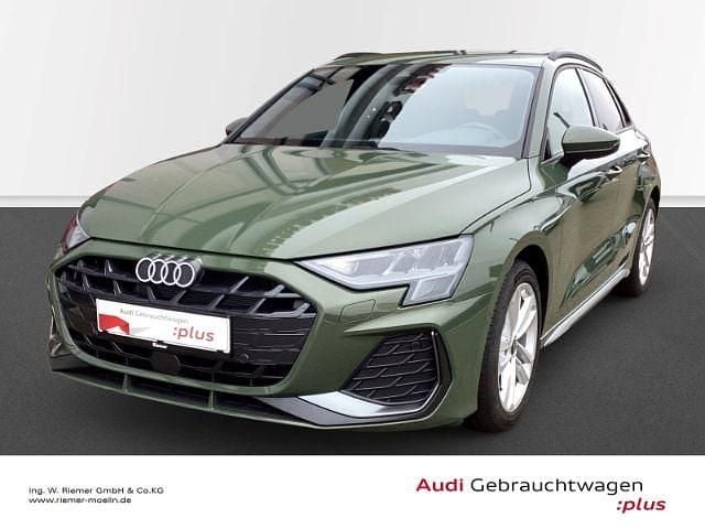 Gruen Gebraucht 2025 Audi A3 Sportback S-Line Limousine | 34.898 € (Guter Preis) - Bild 1/4