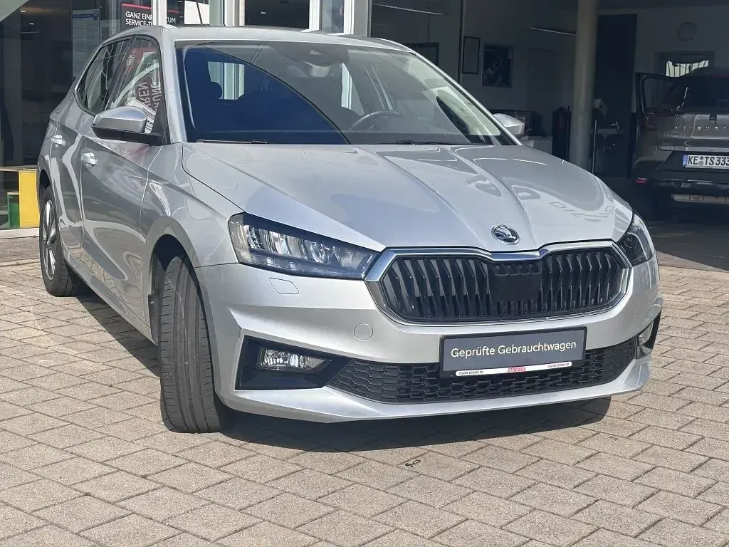 Gebraucht Skoda Fabia Style 110 PS (80 kW) 2022 Brilliant silver metallic Kleinwagen