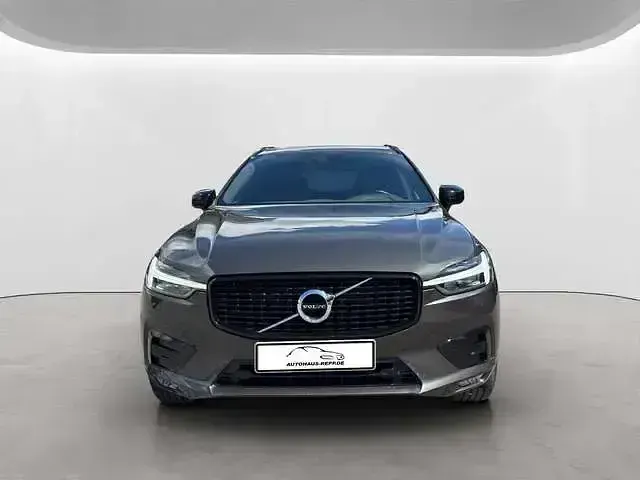 Gebraucht Volvo XC60 R-Design 197 PS (144 kW) 2021 Pine grey SUV