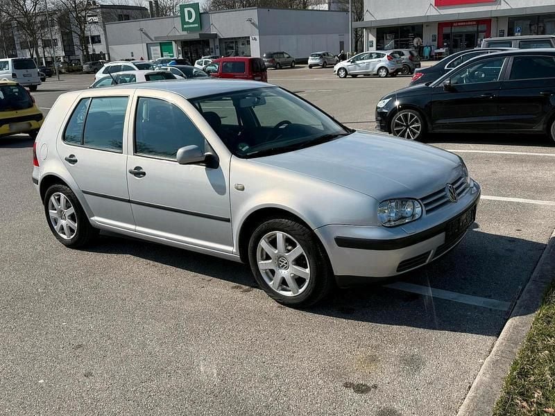 Gebraucht VW Golf IV 75 PS (55 kW) 2000 Silber Kleinwagen