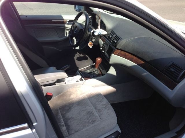 Gebraucht BMW 330 184 PS (135 kW) 2001 Silber metallic Kombi