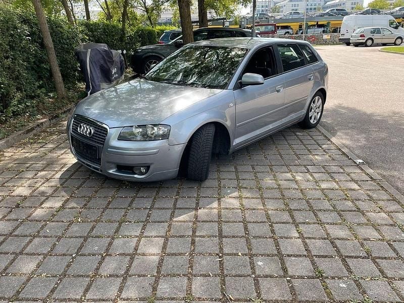 Blau Gebraucht 2006 Audi A3 Sportback Sport Limousine | 6.300 € (Fairer Preis) - Bild 1/4