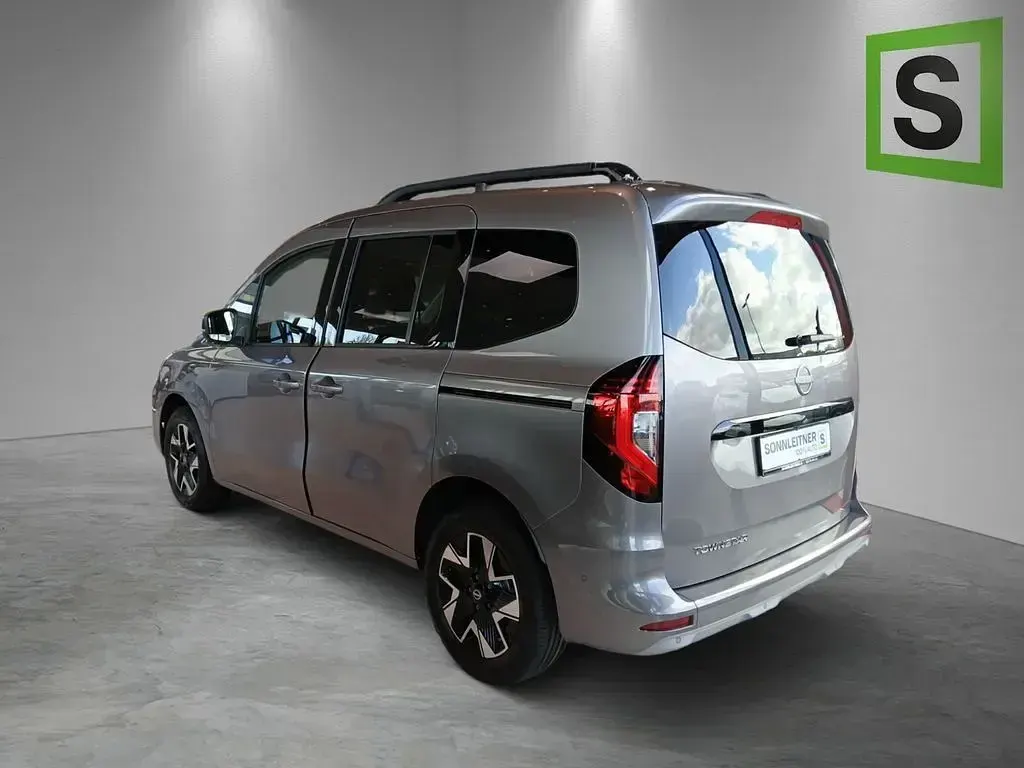 Neu Nissan Townstar Tekna 131 PS (96 kW) 2026 Grau Kombi