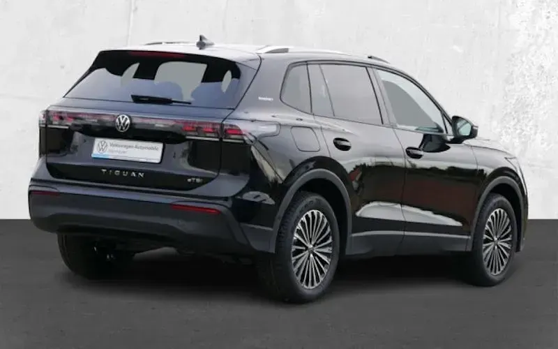 Neu VW Tiguan Life 150 PS (110 kW) 2025 Schwarz SUV