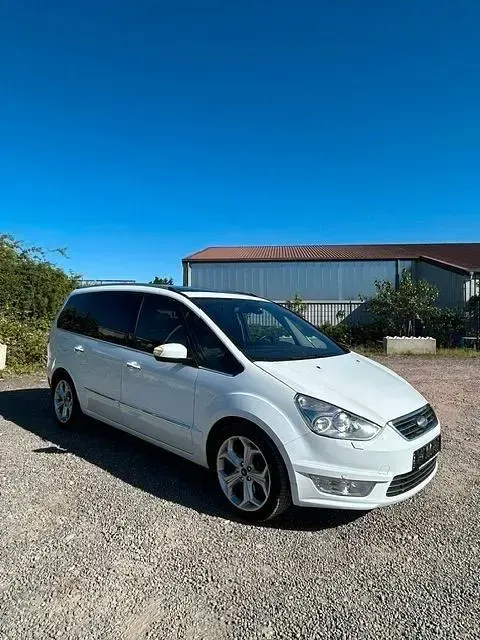 Gebraucht Ford Galaxy Titanium 203 PS (149 kW) 2011 Weiß Van / Kleinbus
