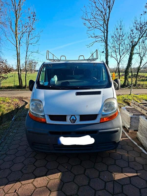 Gebraucht Renault Trafic 81 PS (59 kW) 2006 Weiß Van / Kleinbus