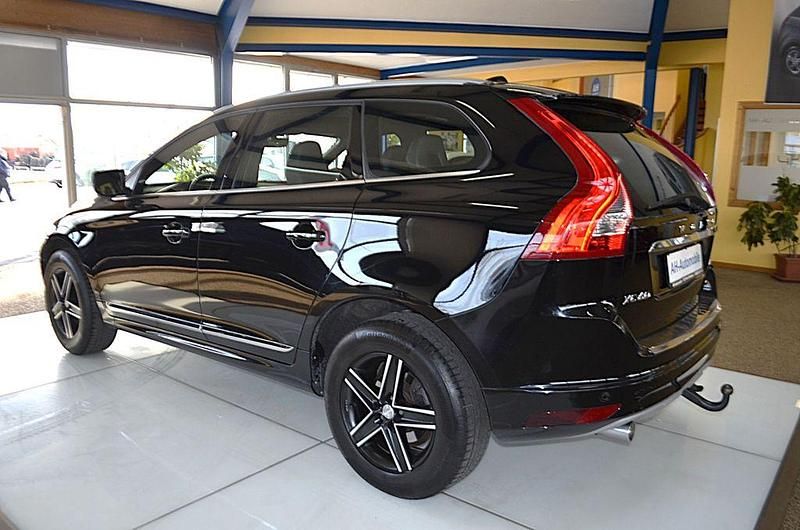 Gebraucht Volvo XC60 Summum 150 PS (110 kW) 2017 Schwarz SUV