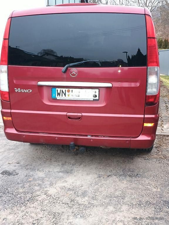 Gebraucht Mercedes Viano 150 PS (110 kW) 2006 Rot Van / Kleinbus
