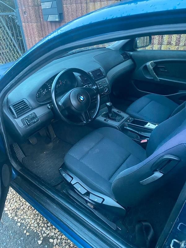 Gebraucht BMW 316 116 PS (85 kW) 2001 Blau Coupé