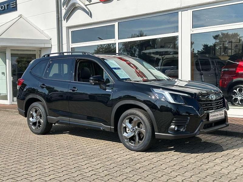 Gebraucht Subaru Forester Platinum 150 PS (110 kW) 2024 Schwarz SUV