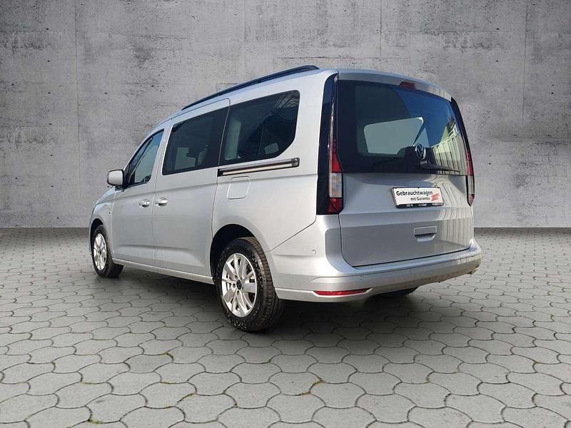 Gebraucht VW Caddy Life 122 PS (89 kW) 2023 Reflexsilber metallic Van / Kleinbus