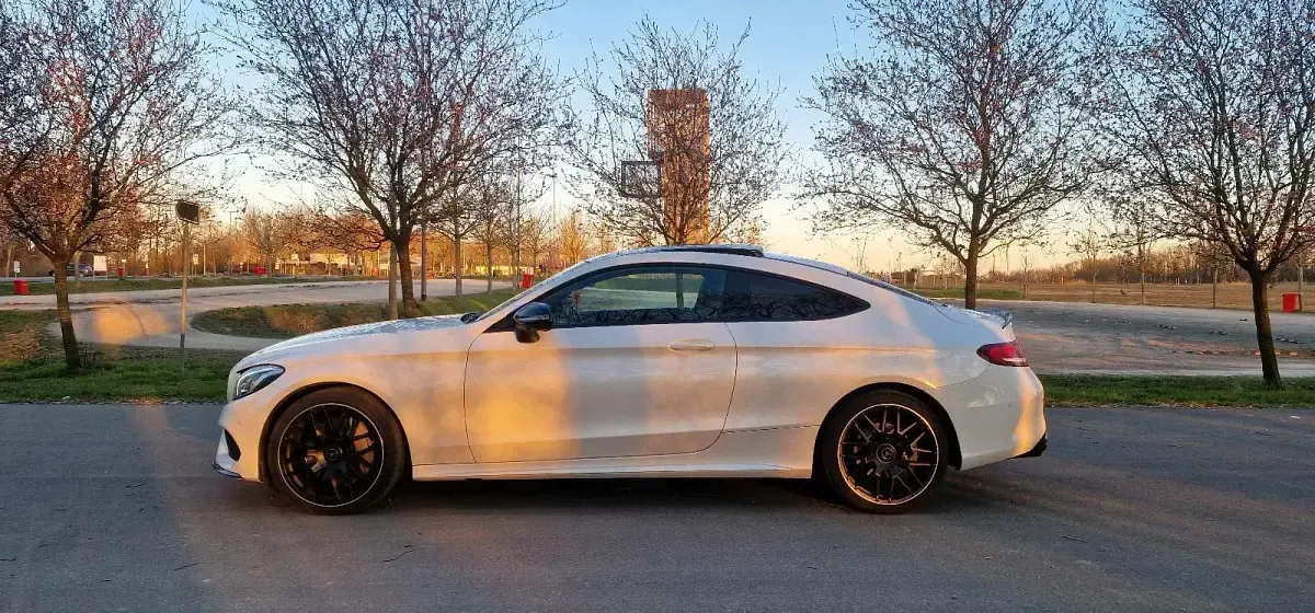 Gebraucht Mercedes C400 AMG 333 PS (244 kW) 2017 Weiß Coupé