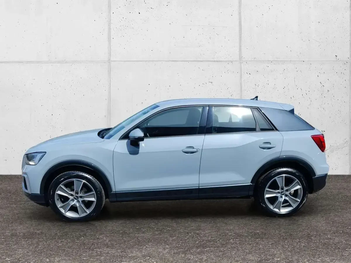 Gebraucht Audi Q2 Advanced Plus 150 PS (110 kW) 2021 Pfeilgrau perleffekt SUV