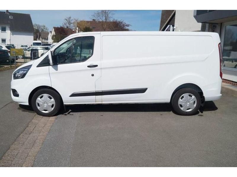Gebraucht Ford Transit Custom 131 PS (96 kW) 2022 Frozen white Van