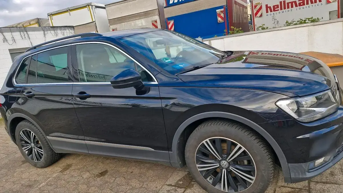 Gebraucht VW Tiguan 116 PS (85 kW) 2017 Schwarz SUV