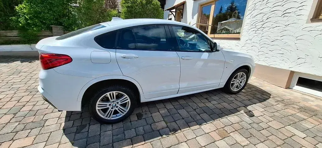 Gebraucht BMW X4 Advantage 190 PS (139 kW) 2018 Weiß SUV