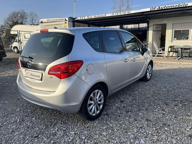 Gebraucht Opel Meriva 120 PS (88 kW) 2012 Argon silber/ice silver (m2) Van / Kleinbus