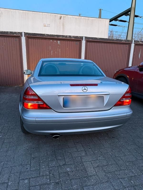 Gebraucht Mercedes SLK200 162 PS (119 kW) 2000 Silber Cabrio