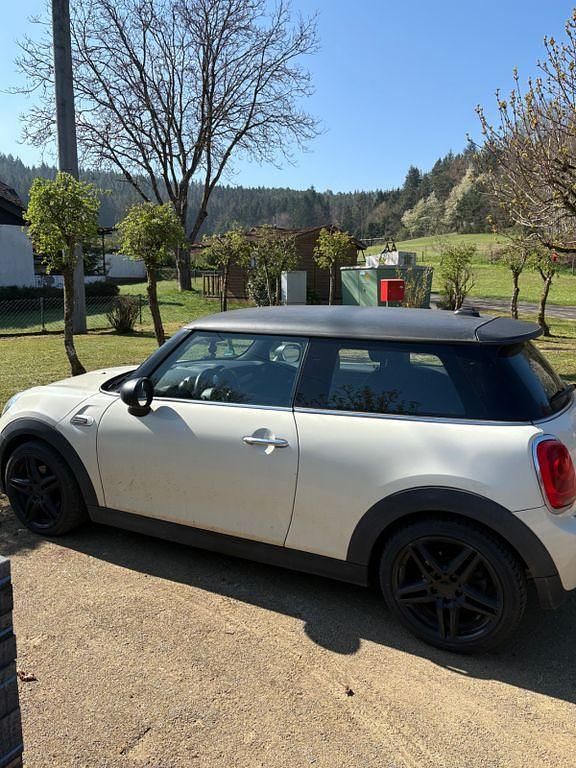 Gebraucht Mini ONE 75 PS (55 kW) 2015 Weiß Kleinwagen
