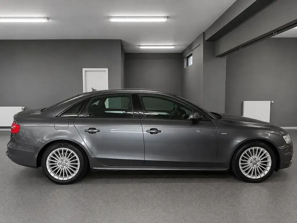 Gebraucht Audi A4 S-Line 170 PS (125 kW) 2012 Grau Limousine