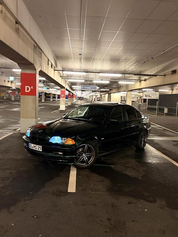 Gebraucht BMW 323 170 PS (125 kW) 1999 Limousine