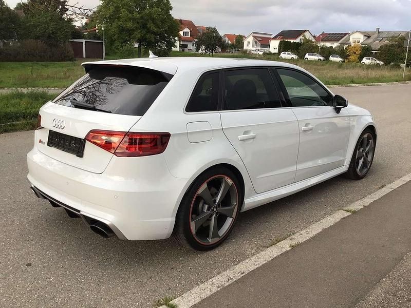Gebraucht Audi RS3 367 PS (269 kW) 2016 Gletscherweiß metallic Limousine