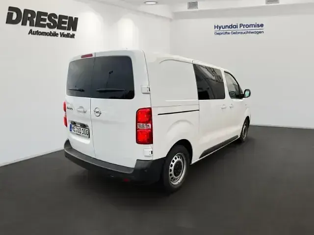 Gebraucht Opel Vivaro-e Combi Edition 120 PS (88 kW) 2023 Weiss Van / Kleinbus