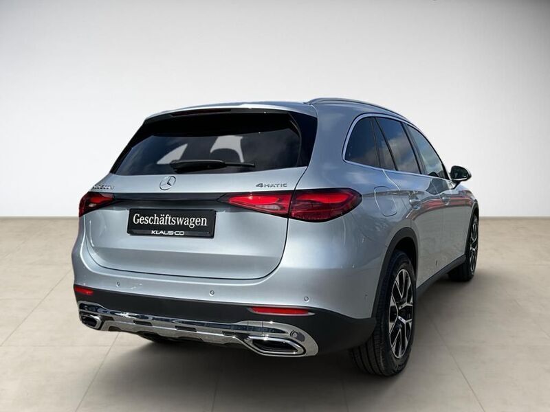 Gebraucht Mercedes GLC200 Avantgarde 163 PS (119 kW) 2025 Silber SUV