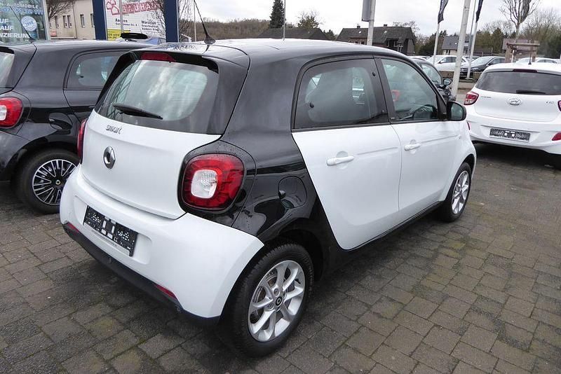 Gebraucht Smart ForFour 90 PS (66 kW) 2016 Weiß Kleinwagen