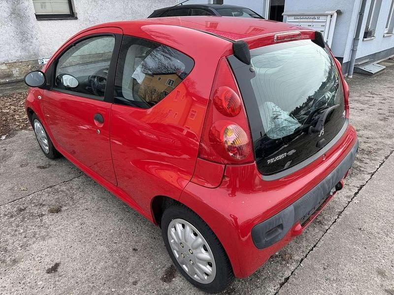 Gebraucht Peugeot 107 Filou 68 PS (50 kW) 2009 Lackieren rot 3p0 Kleinwagen