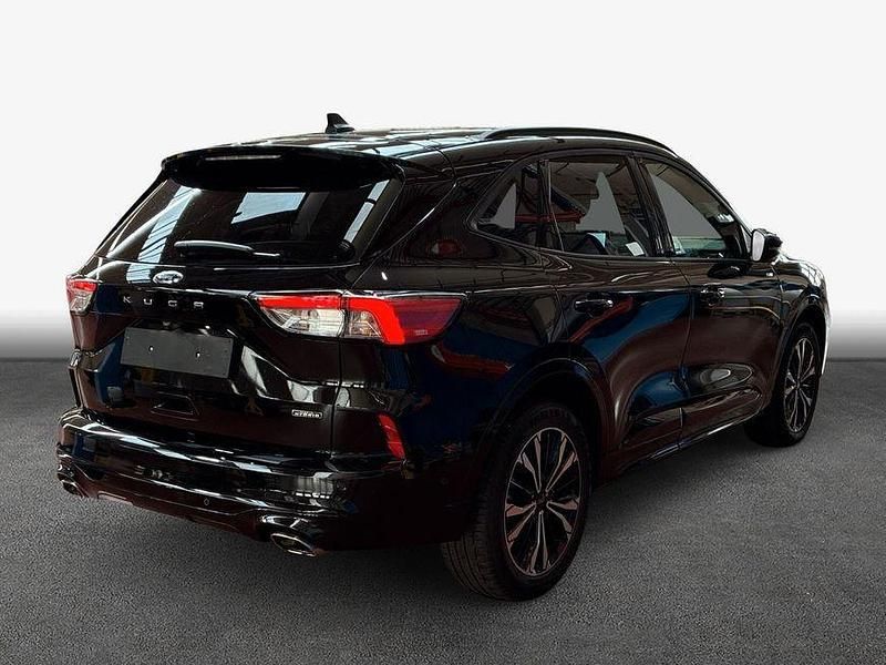 Gebraucht Ford Kuga ST-Line 152 PS (111 kW) 2022 Agate black metallic SUV