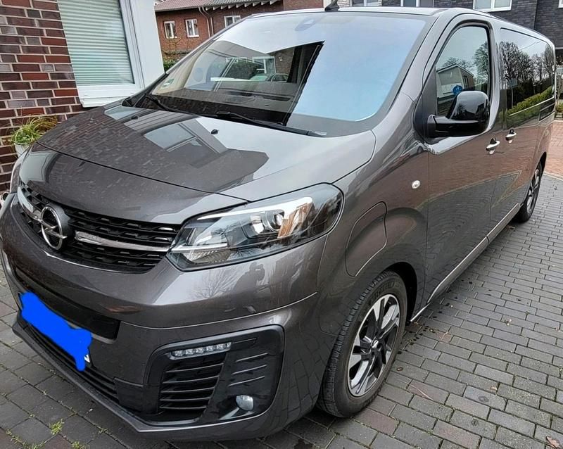Grau Gebraucht 2022 Opel Zafira Life Elegance Van | 30.000 € (Fairer Preis) - Bild 1/4