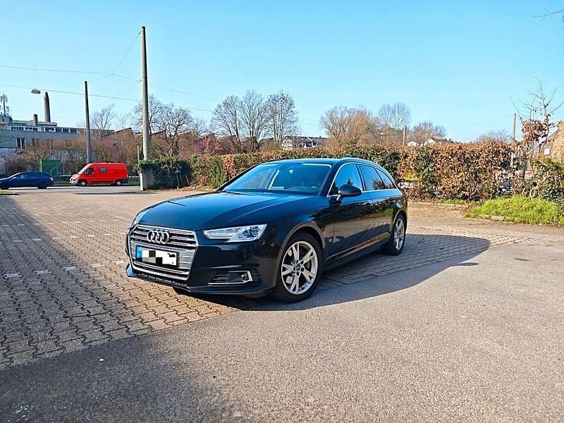 Gebraucht Audi A4 Ambiente 190 PS (139 kW) 2017 Schwarz Kombi