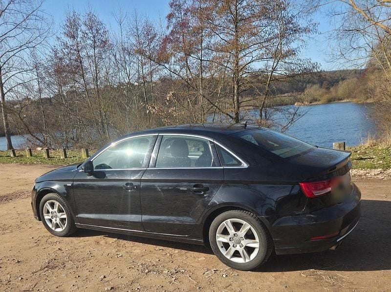 Gebraucht Audi A3 Design 150 PS (110 kW) 2019 Schwarz Limousine