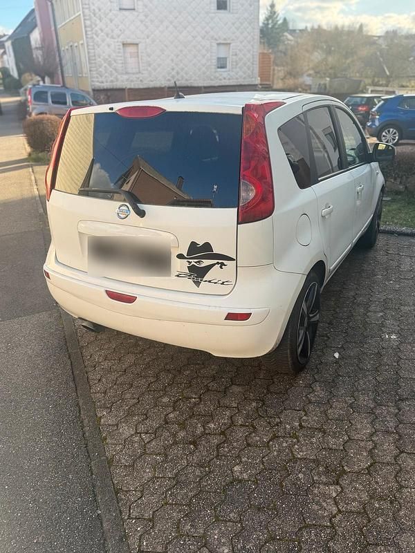 Gebraucht Nissan Note 80 PS (58 kW) 2007 Weiß Kleinwagen