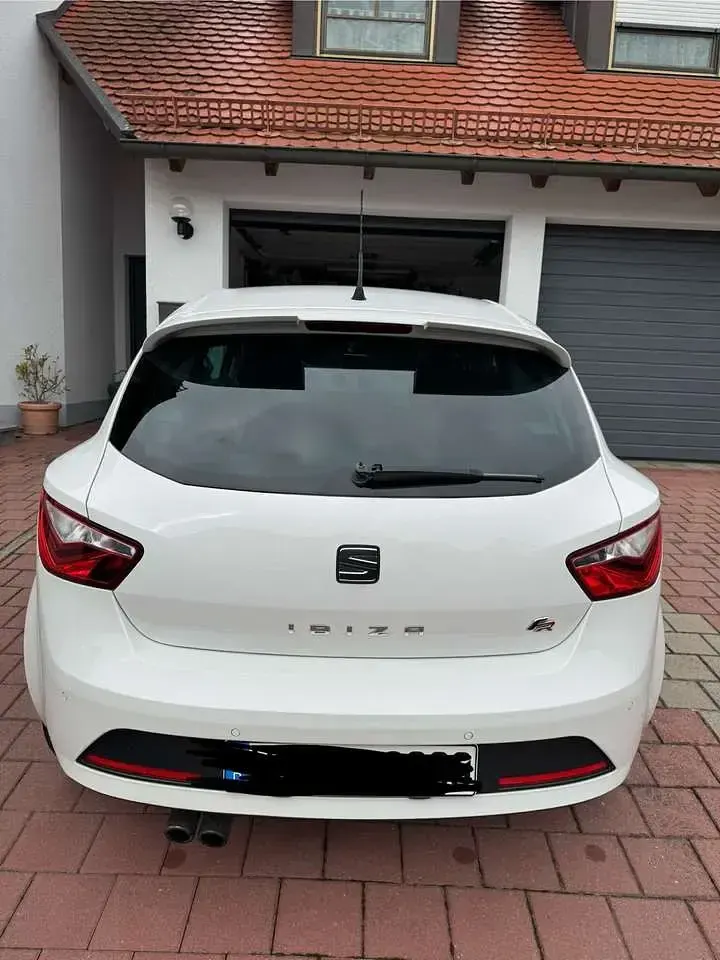 Gebraucht Seat Ibiza SC FR 105 PS (77 kW) 2014 Weiß Kleinwagen