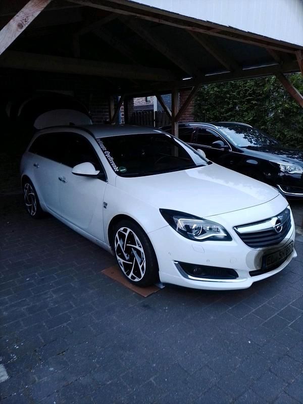 Gebraucht Opel Insignia 170 PS (125 kW) 2016 Weiß Kombi