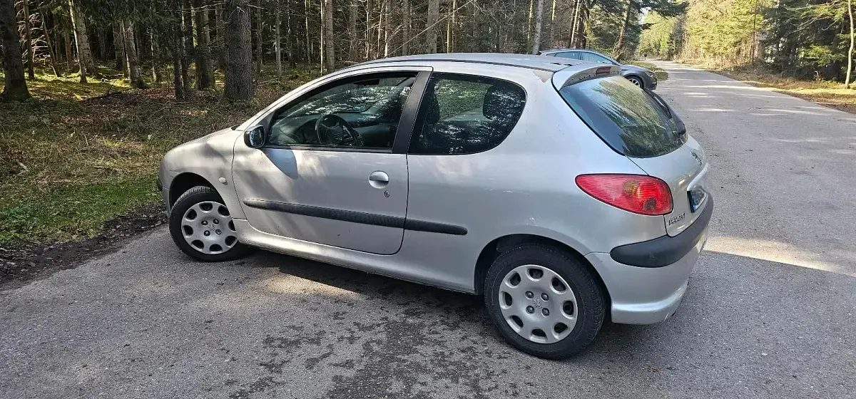 Gebraucht Peugeot 206 75 PS (55 kW) 2004 Kleinwagen