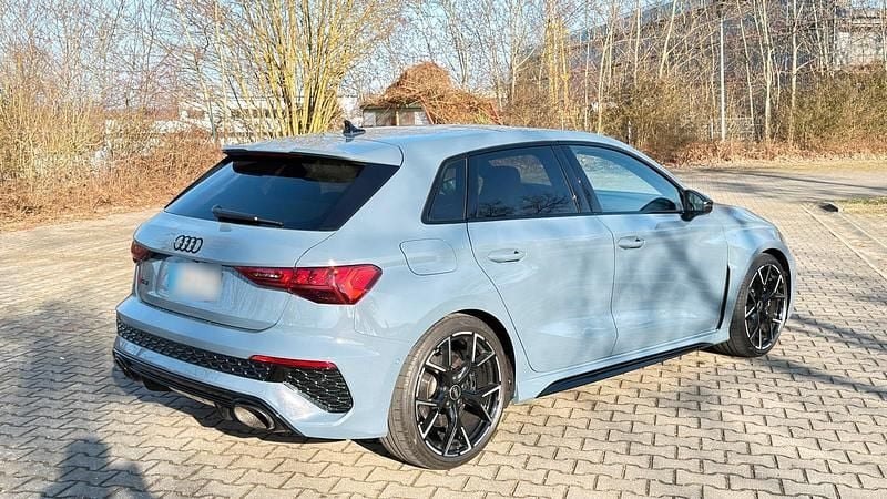 Gebraucht Audi RS3 400 PS (294 kW) 2022 Grau Limousine