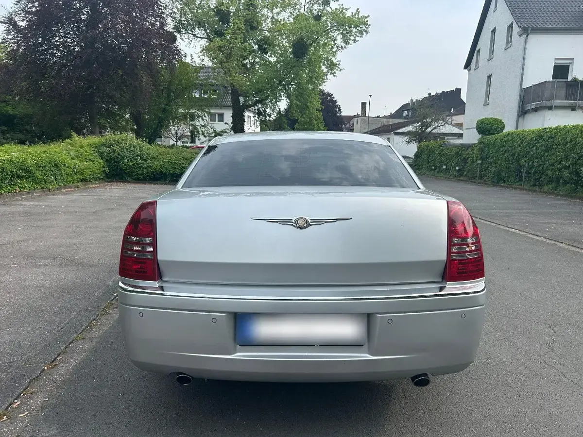 Gebraucht Chrysler 300C 218 PS (160 kW) 2008 Silber Limousine